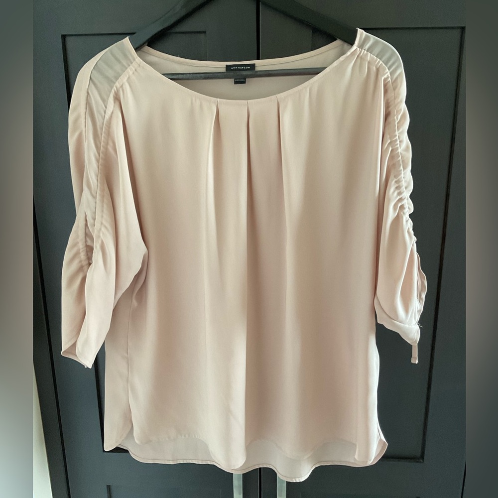 🤎 ✨ Ann Taylor Camel Colour Blouse Adjustable 3/4 Sleeves Sheer Details L EUC
